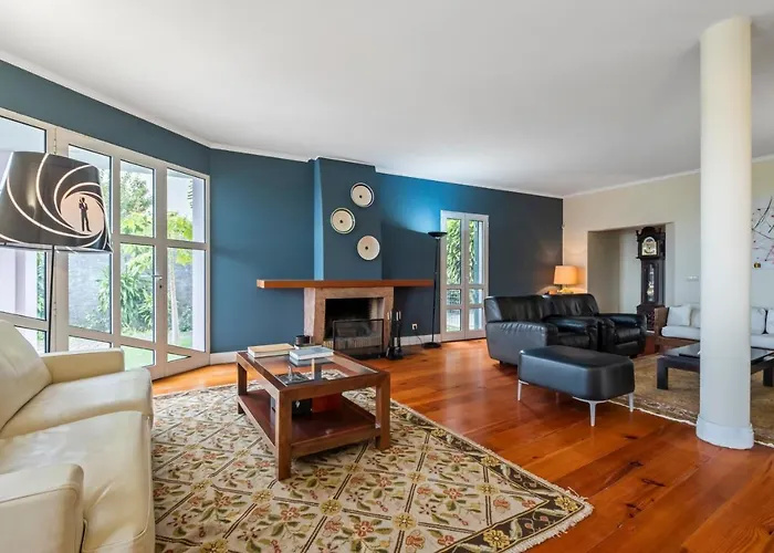 Magnolia Funchal (Madeira)